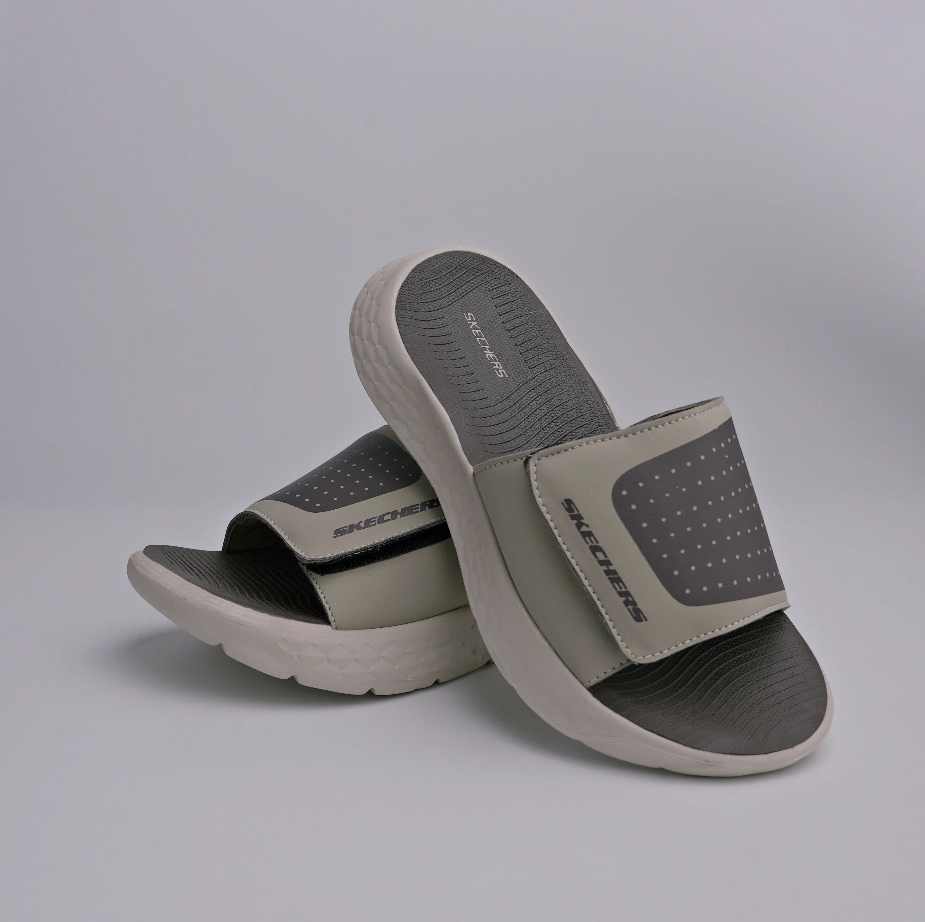 SKETCHERS GO WALK BEIG