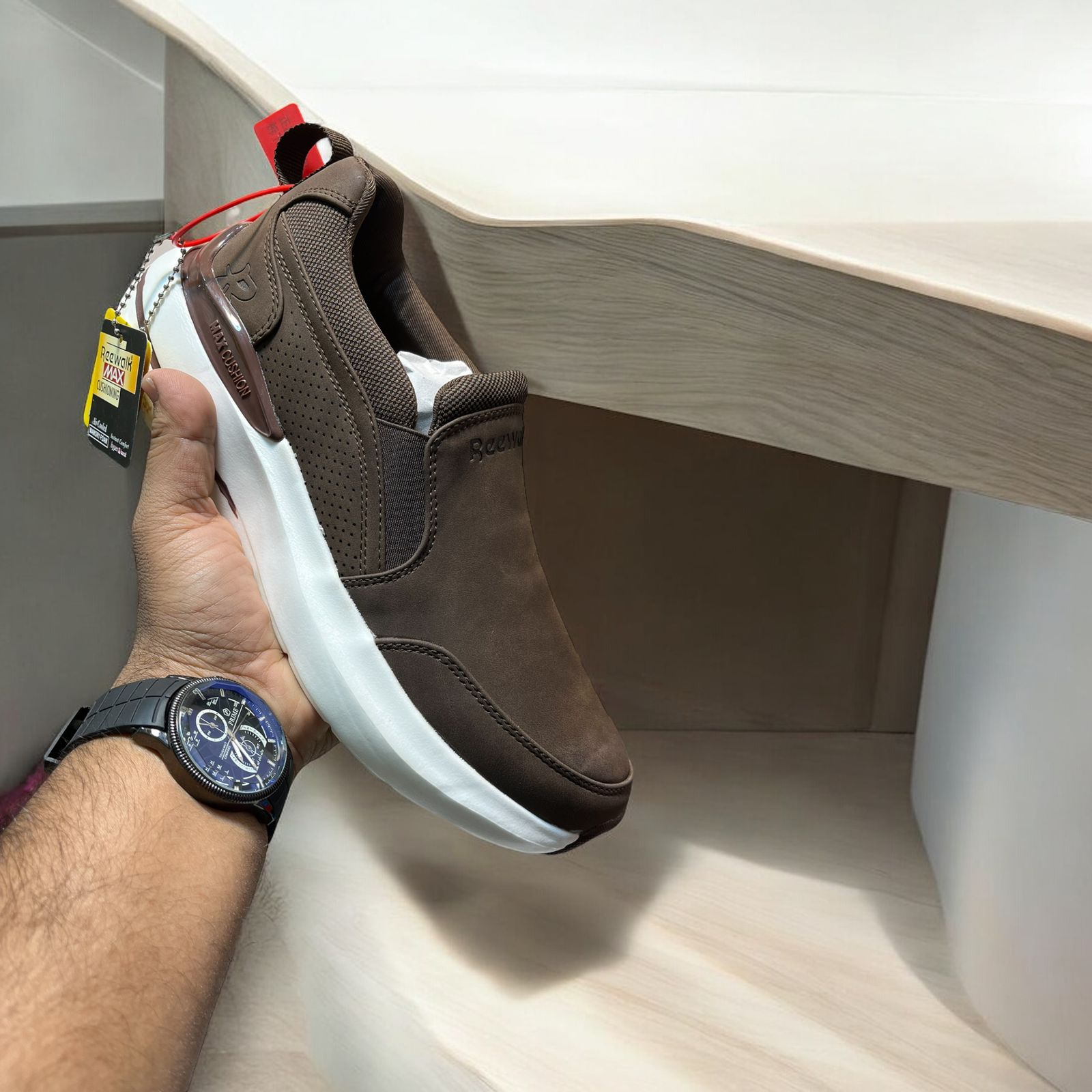 ORIGNAL MAX CASHION CASHION SKECHER (BROWN)