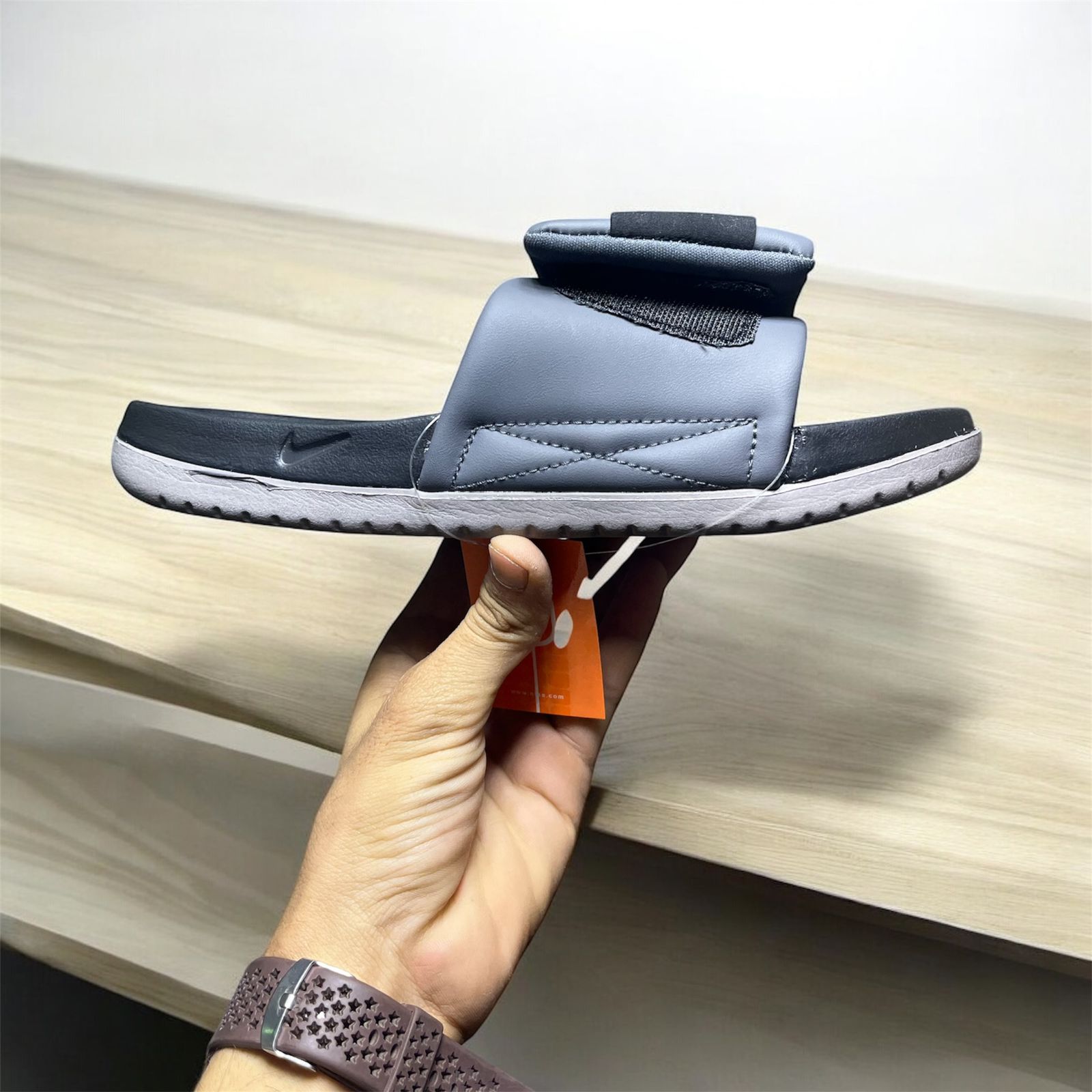 NIKE GREY AND BLACK SLIPPERS