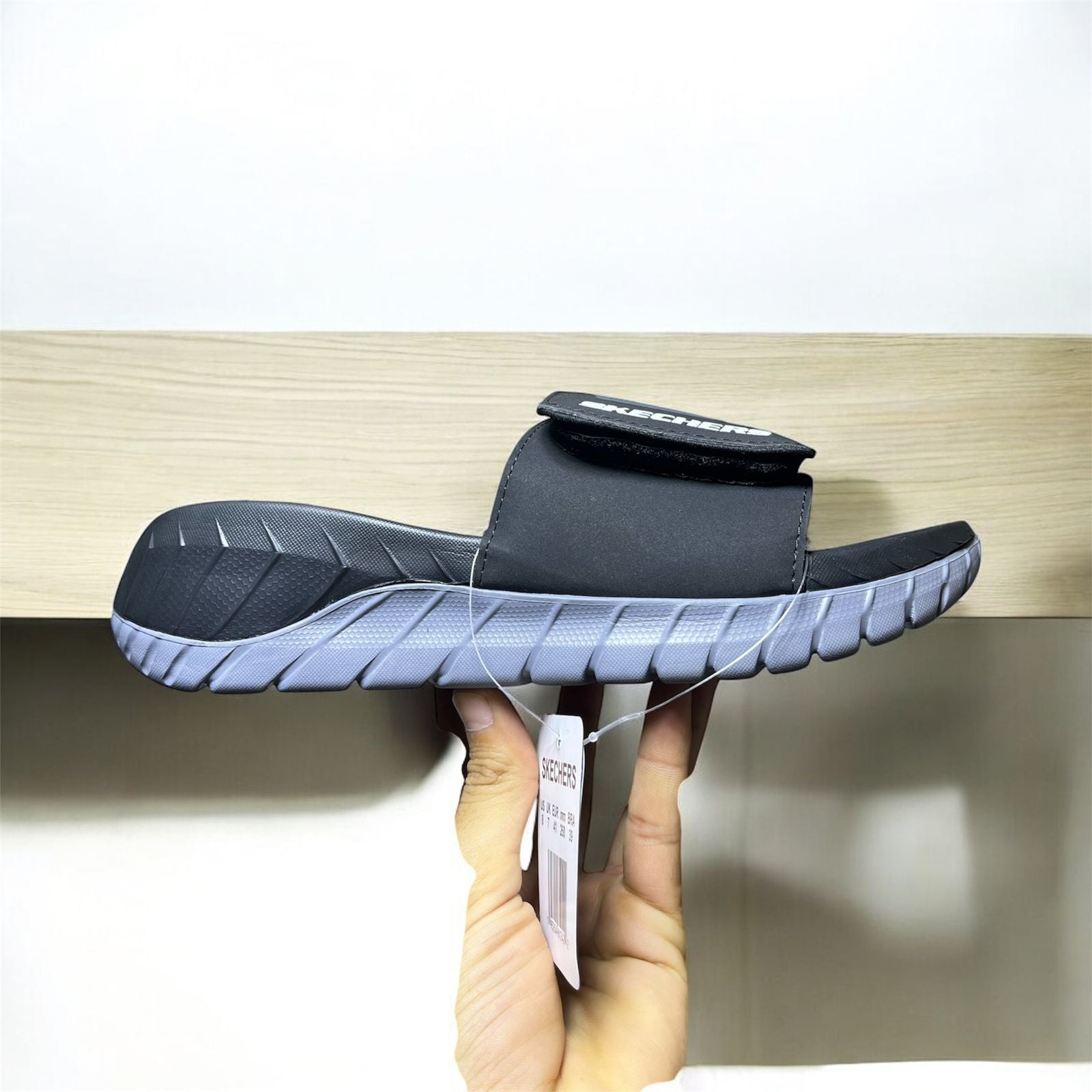 IMPORTED SKETCHER GO WALK SLIDES (USA1 BLACK+GREY)