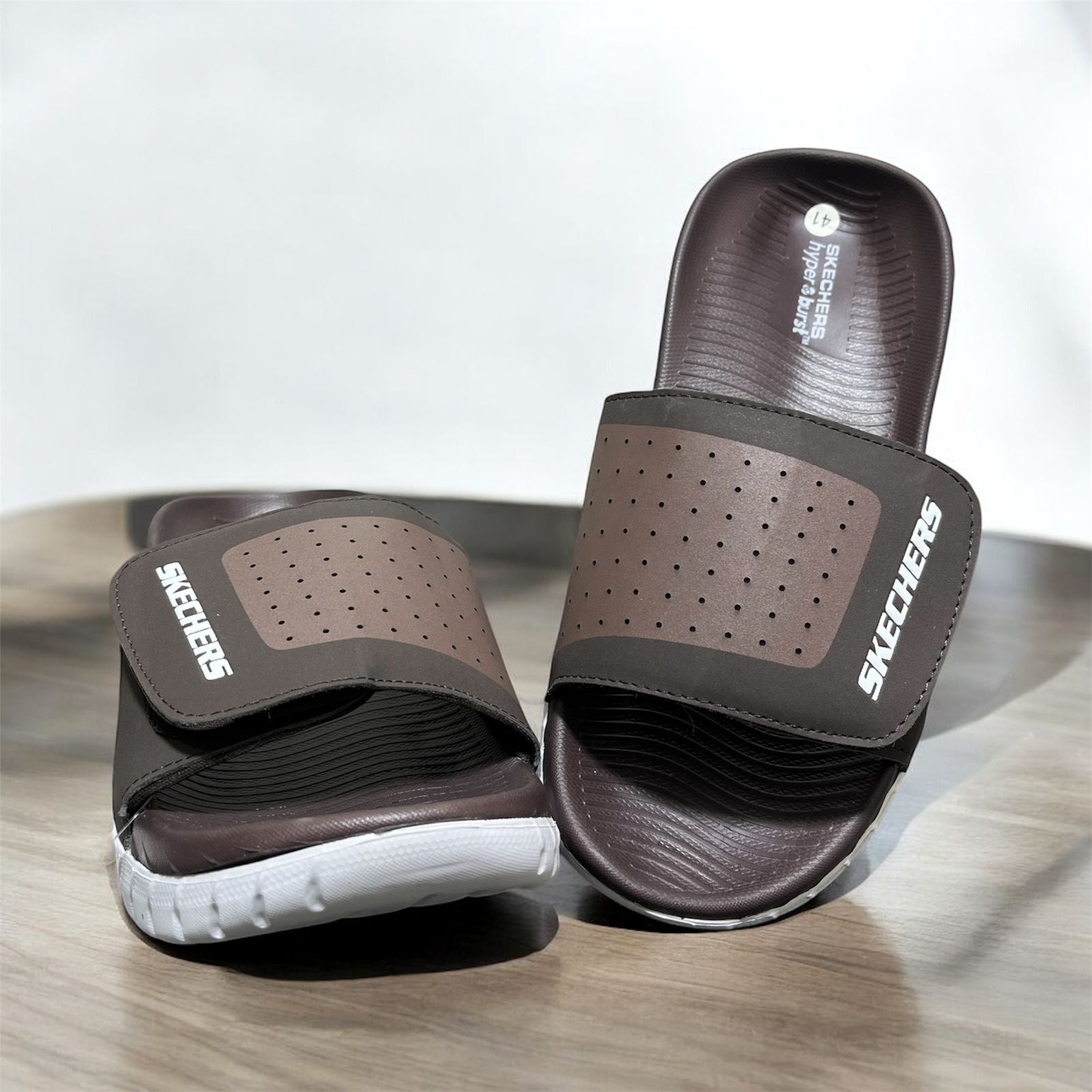 IMPORTED SKETCHER GO WALK SLIDES (USA1 BROWN)