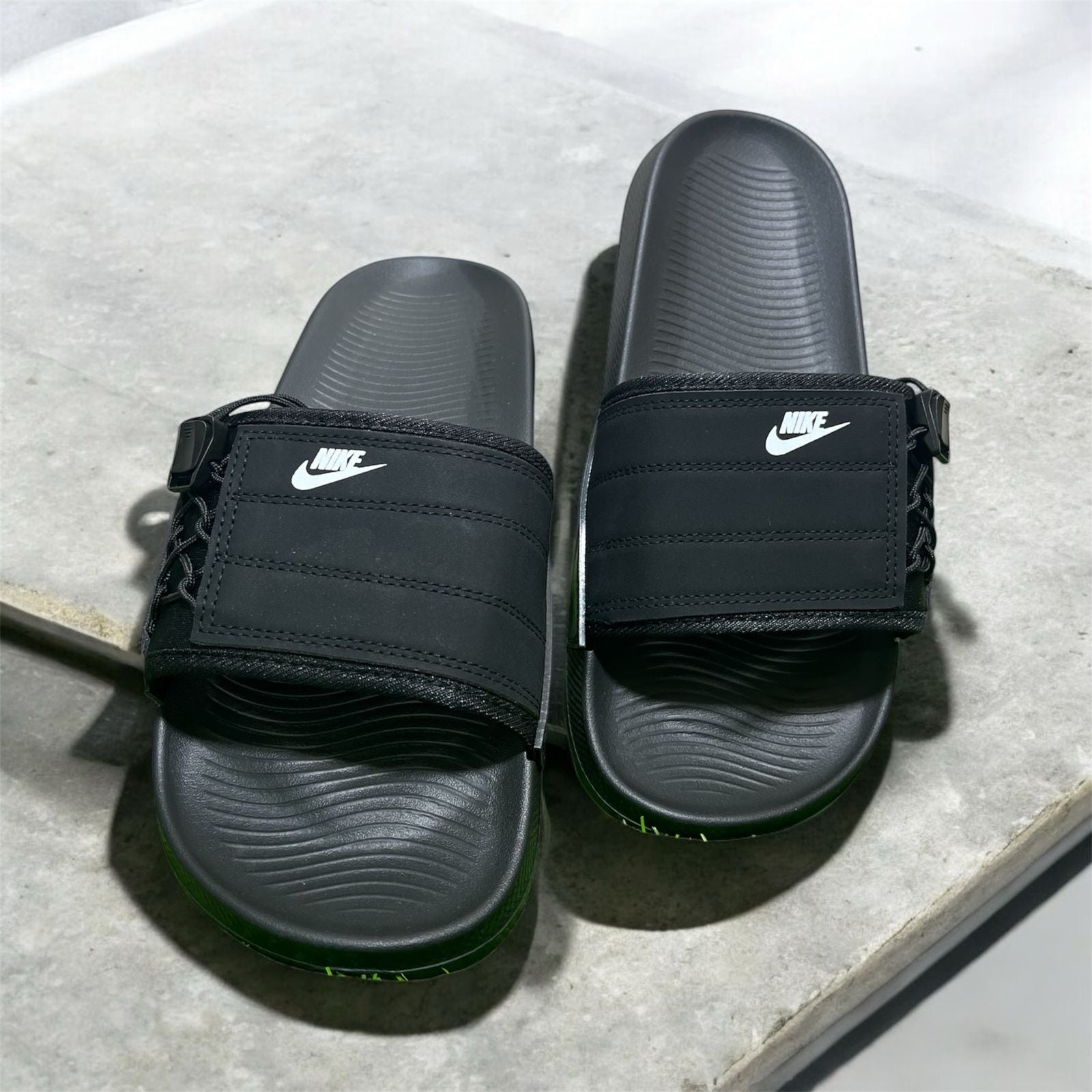 NIKE SIDE STRAPS SLIDS BLACK