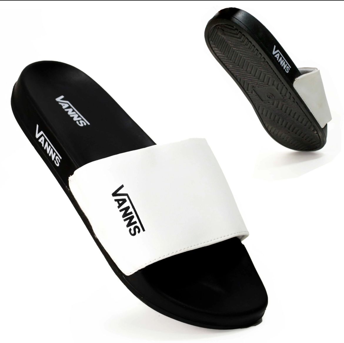 VANNS SLIDS BLACK AND WHITE