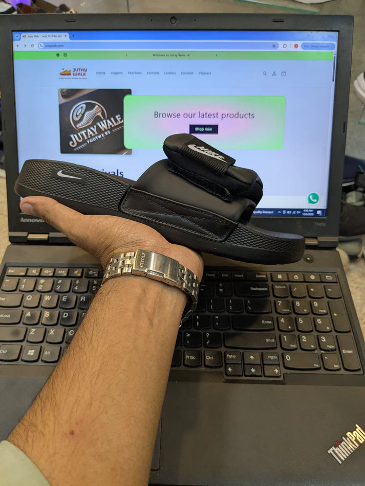 NIKE ADJUSTABLE SOFT SOLE SLIDS BLACK