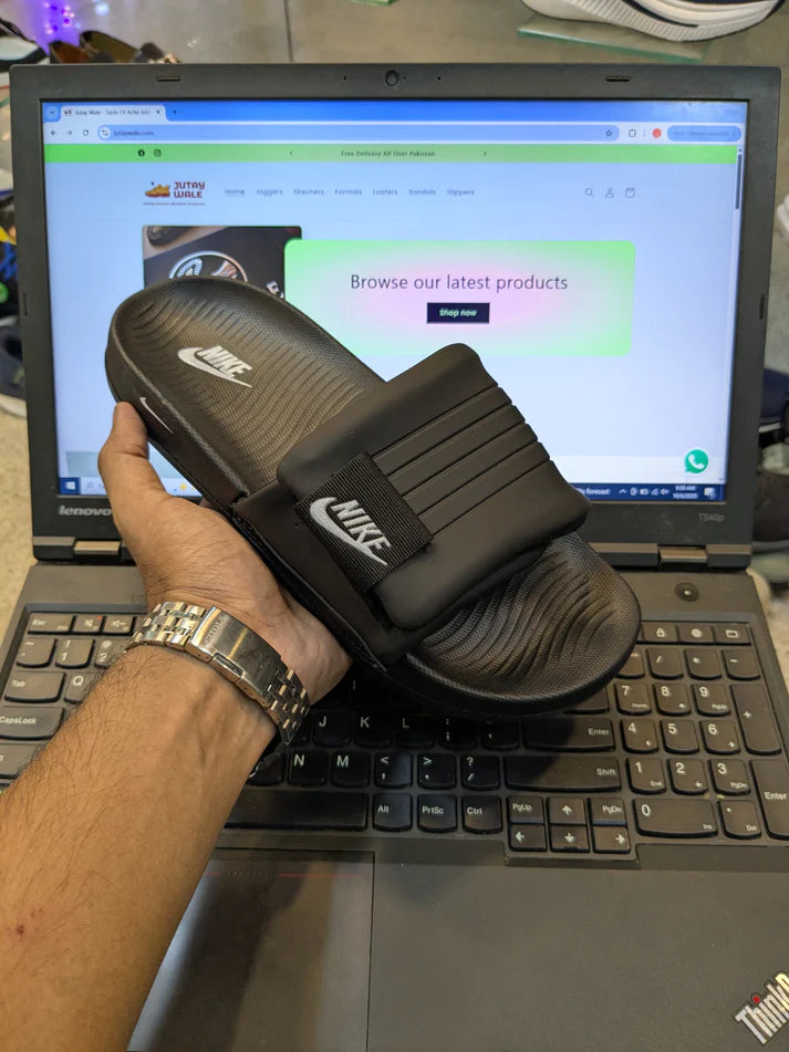 NIKE ADJUSTABLE SOFT SOLE SLIDS BLACK